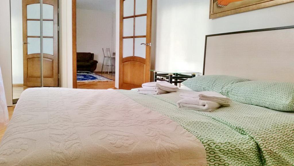Apartment On Myasnikova 34 明斯克 外观 照片