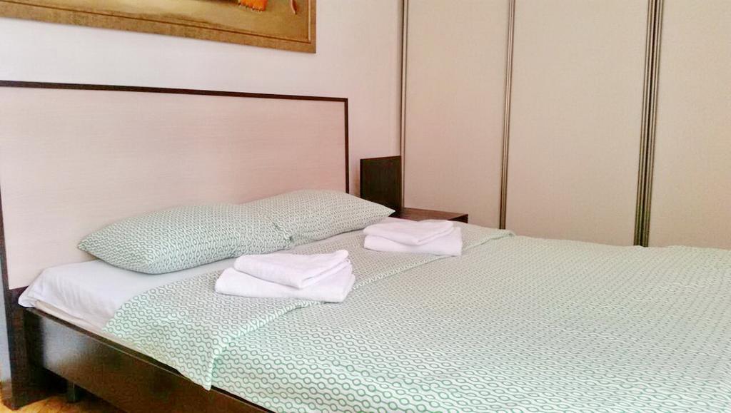 Apartment On Myasnikova 34 明斯克 外观 照片